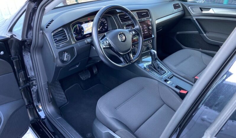 
								Вживанi 2019  Volkswagen Golf заповнено									