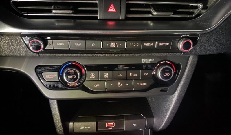 
								Вживанi 2020  KIA Niro заповнено									