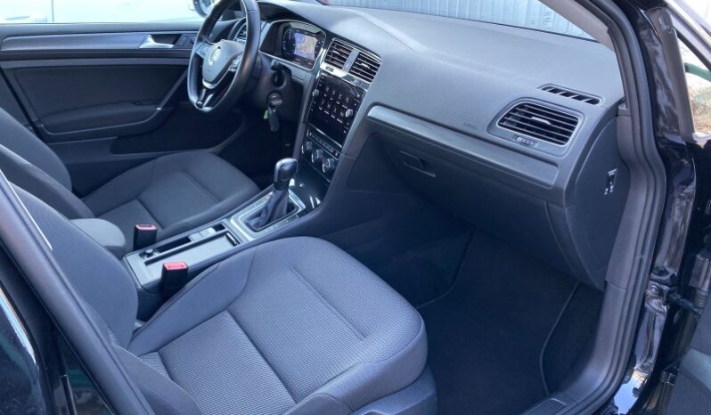 
								Вживанi 2019  Volkswagen Golf заповнено									