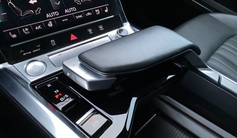 
								Вживанi 2020  Audi e-tron заповнено									