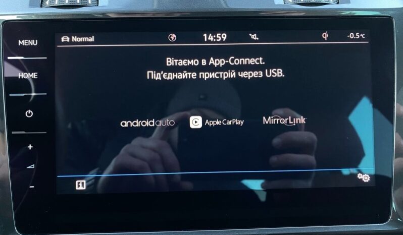 
								Вживанi 2019  Volkswagen Golf заповнено									