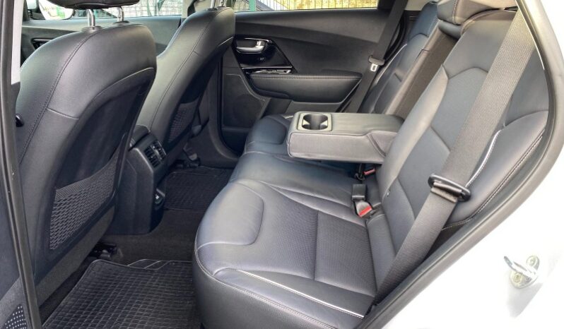 
								Вживанi 2019  KIA Niro заповнено									