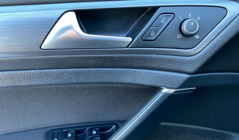 
								Вживанi 2019  Volkswagen Golf заповнено									