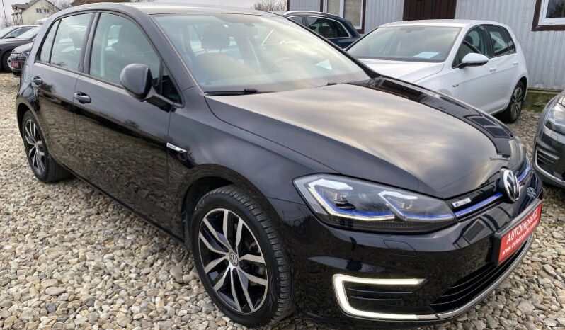 
								Вживанi 2020  Volkswagen Golf заповнено									