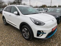 
										Вживанi 2021  KIA Niro заповнено									