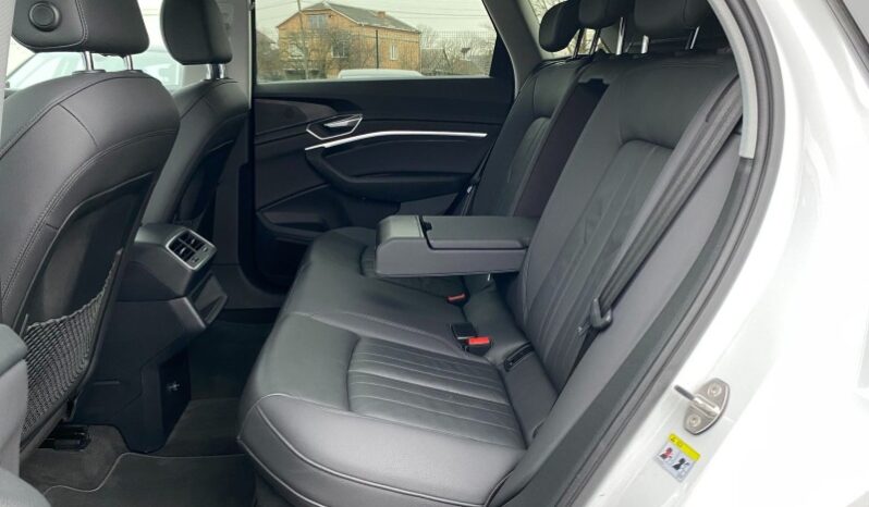 
								Вживанi 2021 Volkswagen Golf заповнено									