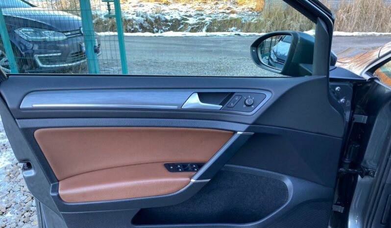 
								Вживанi 2019  Volkswagen Golf заповнено									