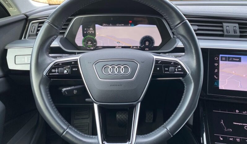 
								Вживанi 2020 Audi e-tron заповнено									