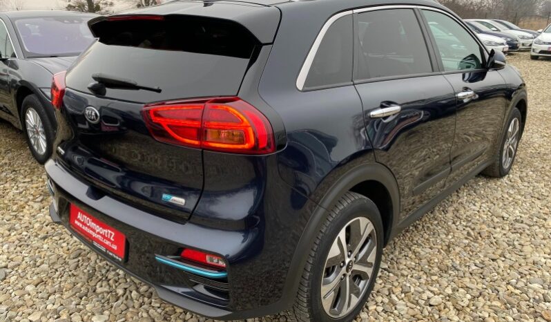
								Вживанi 2020  KIA Niro заповнено									