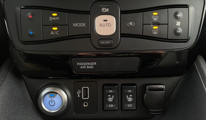 
								Вживанi 2019  Nissan Leaf заповнено									