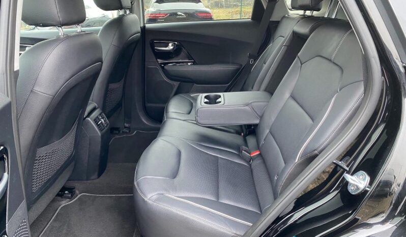 
								Вживанi 2020  KIA Niro заповнено									