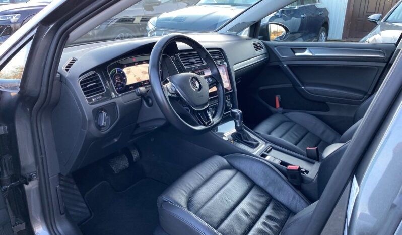 
								Вживанi 2019  Volkswagen Golf заповнено									