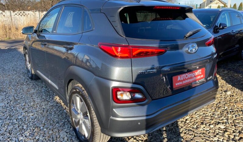
								Вживанi 2020  KIA Niro заповнено									