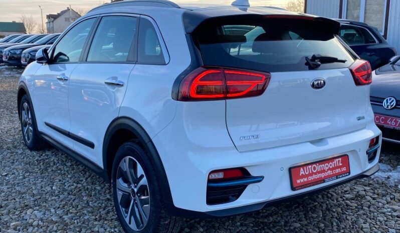 
								Вживанi 2021  KIA Niro заповнено									
