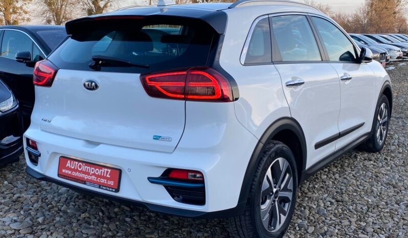 
								Вживанi 2021  KIA Niro заповнено									