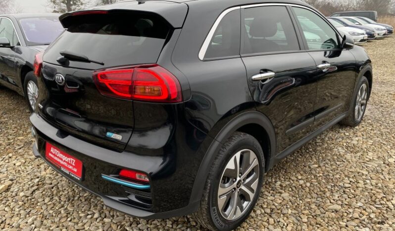 
								Вживанi 2020  KIA Niro заповнено									