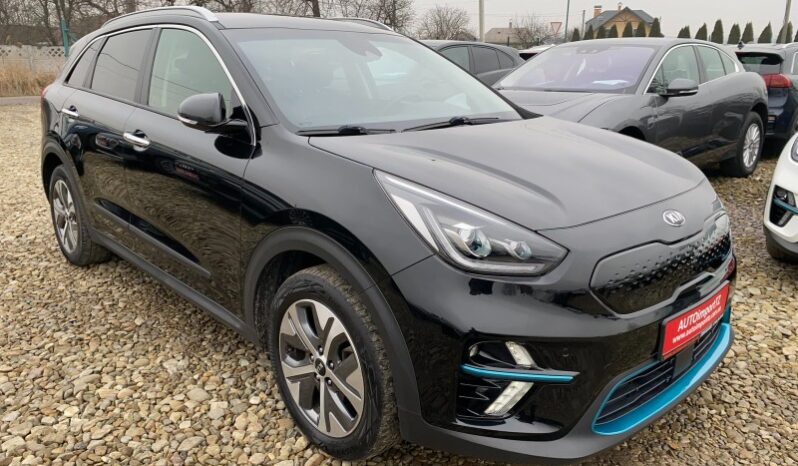 
								Вживанi 2020  KIA Niro заповнено									