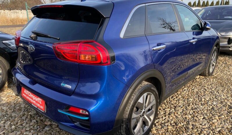 
								Вживанi 2021  KIA Niro заповнено									