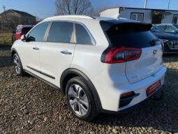 Вживанi 2019  KIA Niro