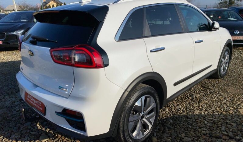 
								Вживанi 2019  KIA Niro заповнено									