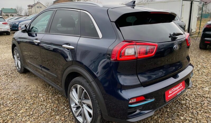 
								Вживанi 2019  KIA Niro заповнено									