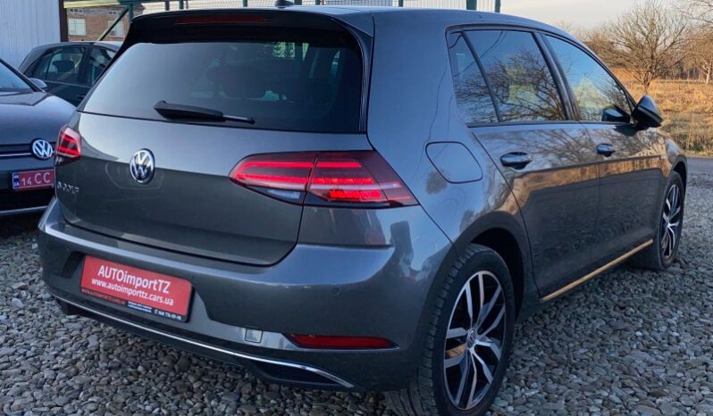 
								Вживанi 2019  Volkswagen Golf заповнено									