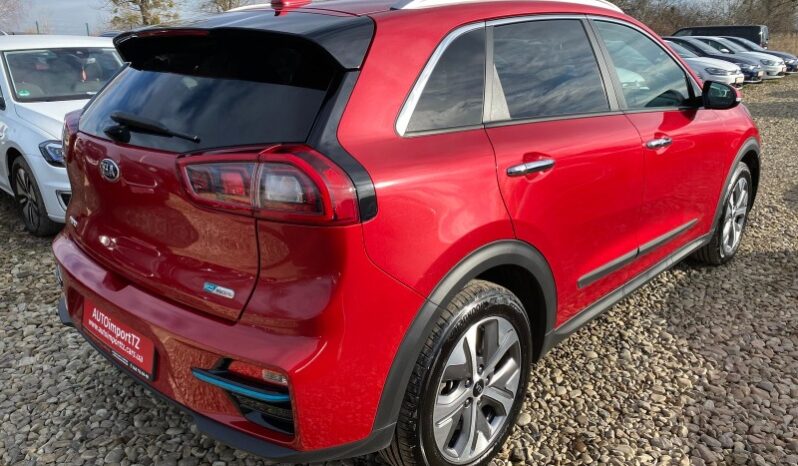 
								Вживанi 2019  KIA Niro заповнено									